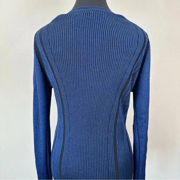 Diane Von Furstenberg Navy and Black Crew Neck Sweater - Picture 3 of 16